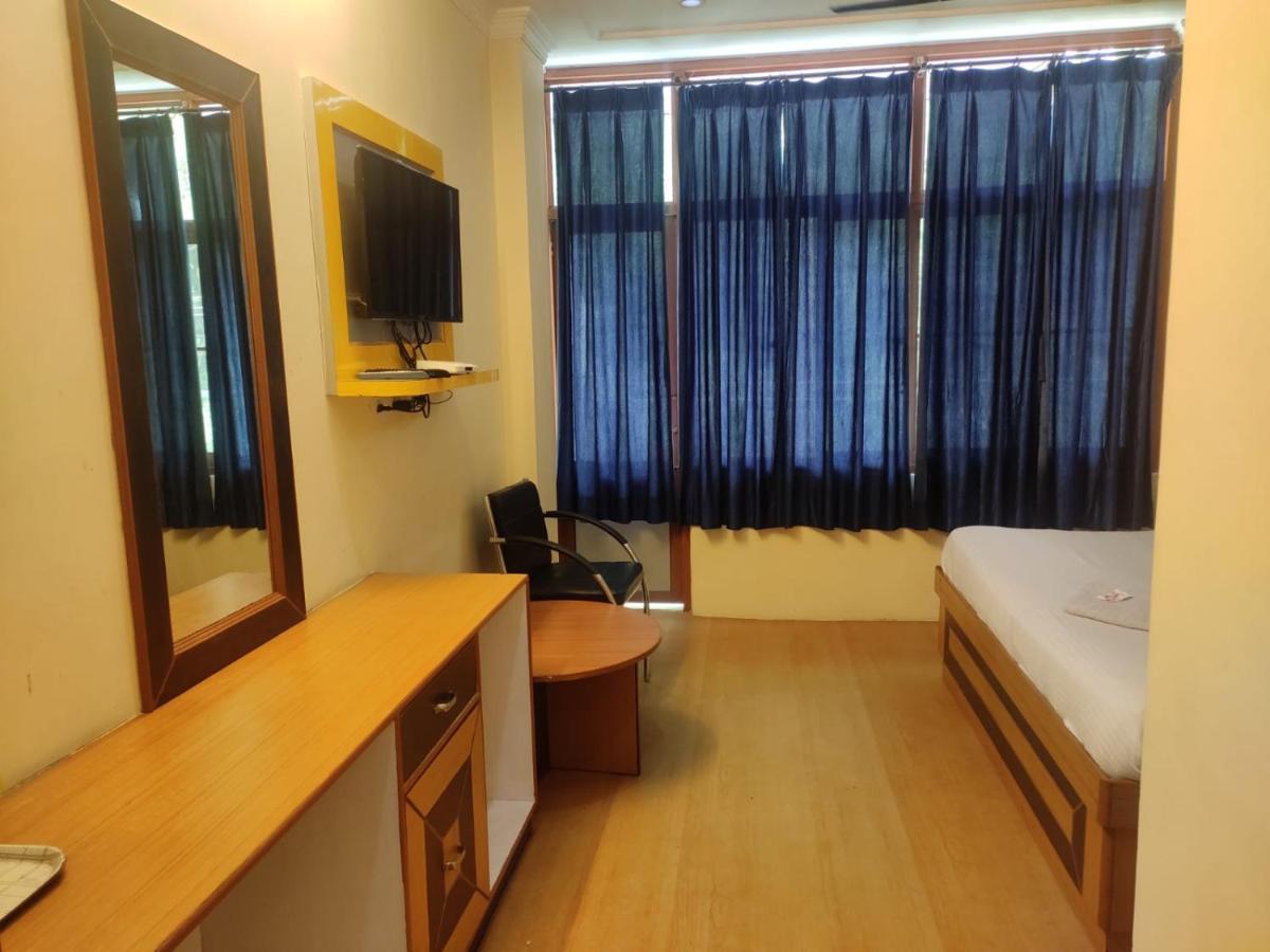 Hotel Amandeep Дармсала Екстер'єр фото