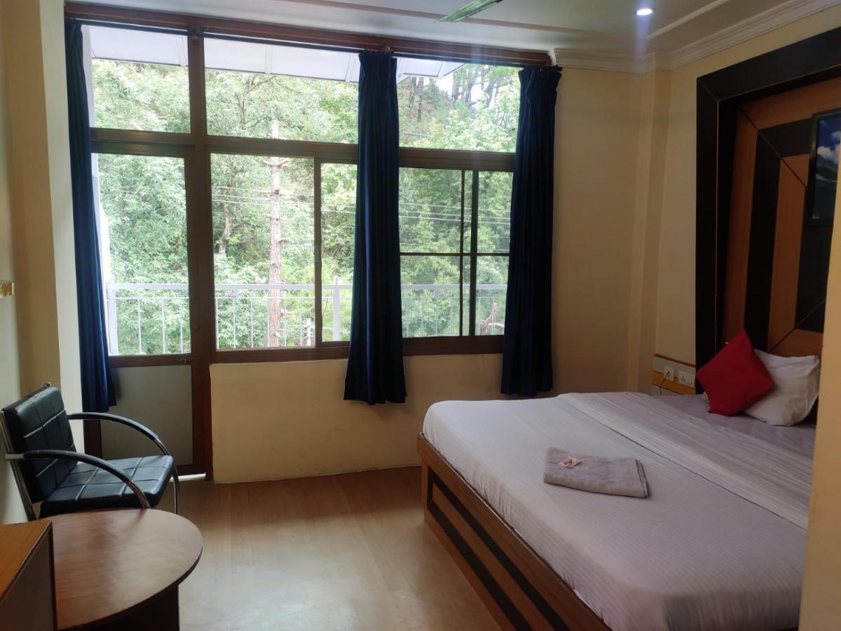 Hotel Amandeep Дармсала Екстер'єр фото