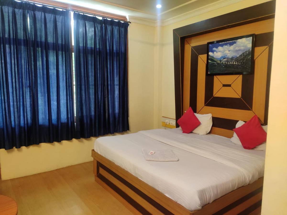Hotel Amandeep Дармсала Екстер'єр фото