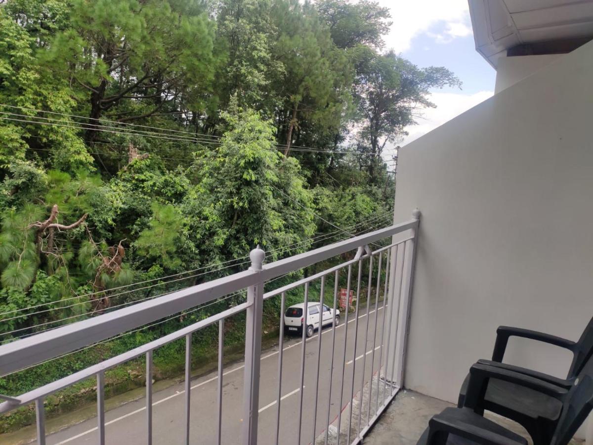Hotel Amandeep Дармсала Екстер'єр фото
