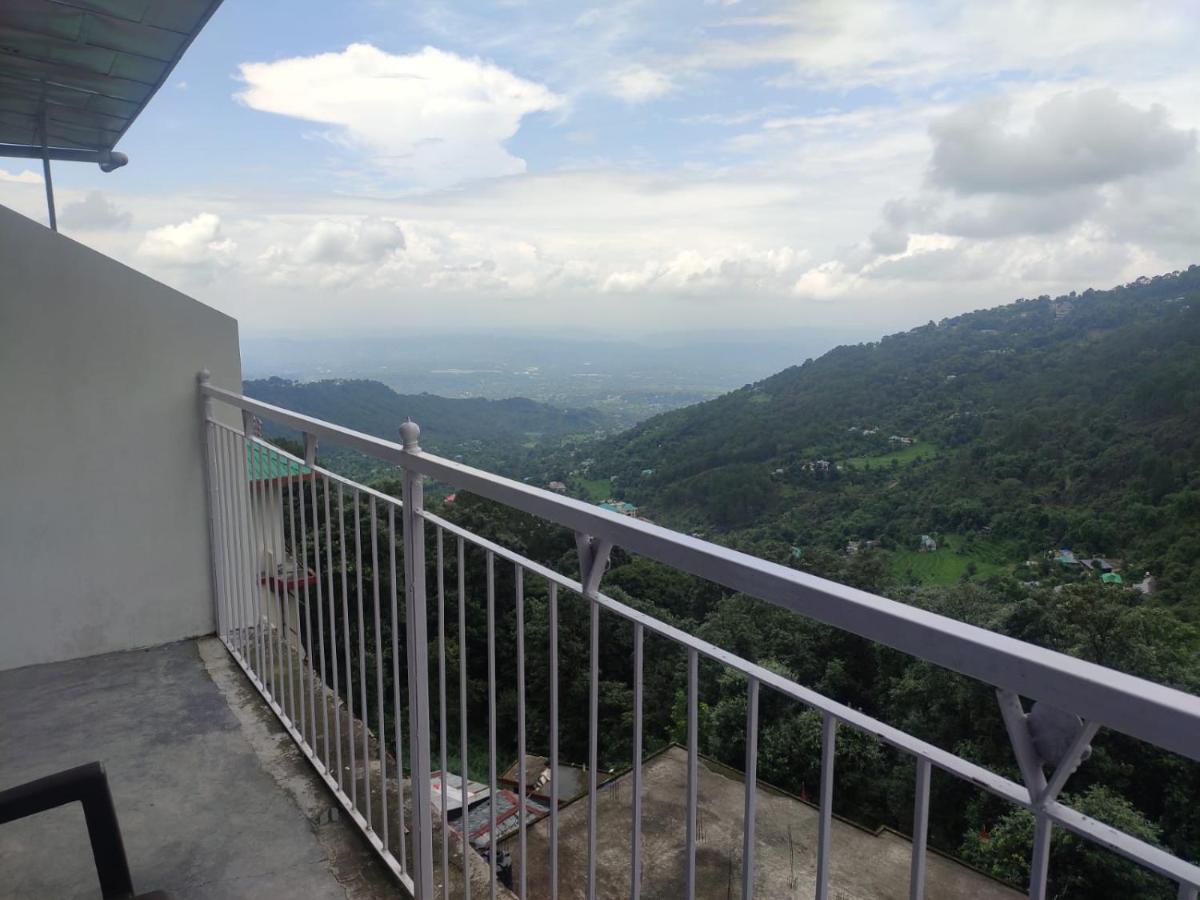 Hotel Amandeep Дармсала Екстер'єр фото