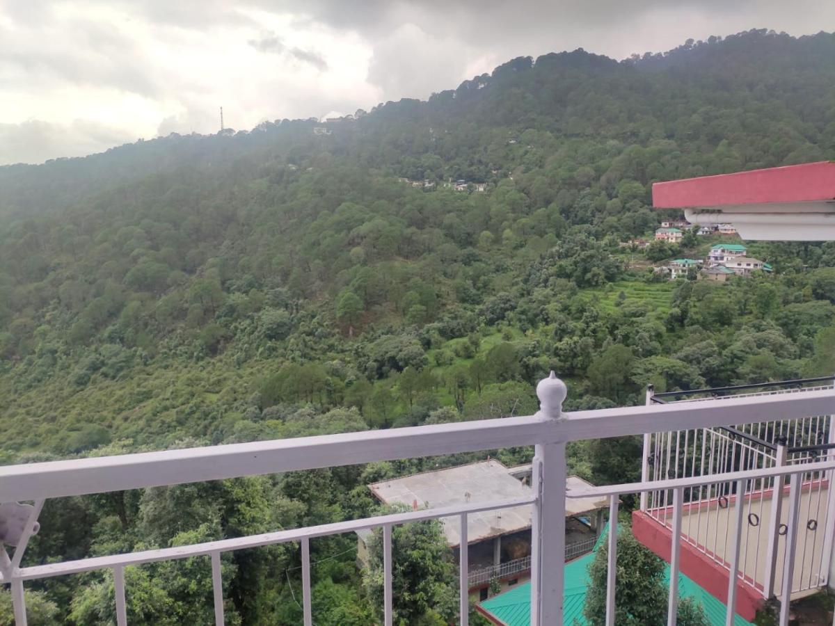 Hotel Amandeep Дармсала Екстер'єр фото