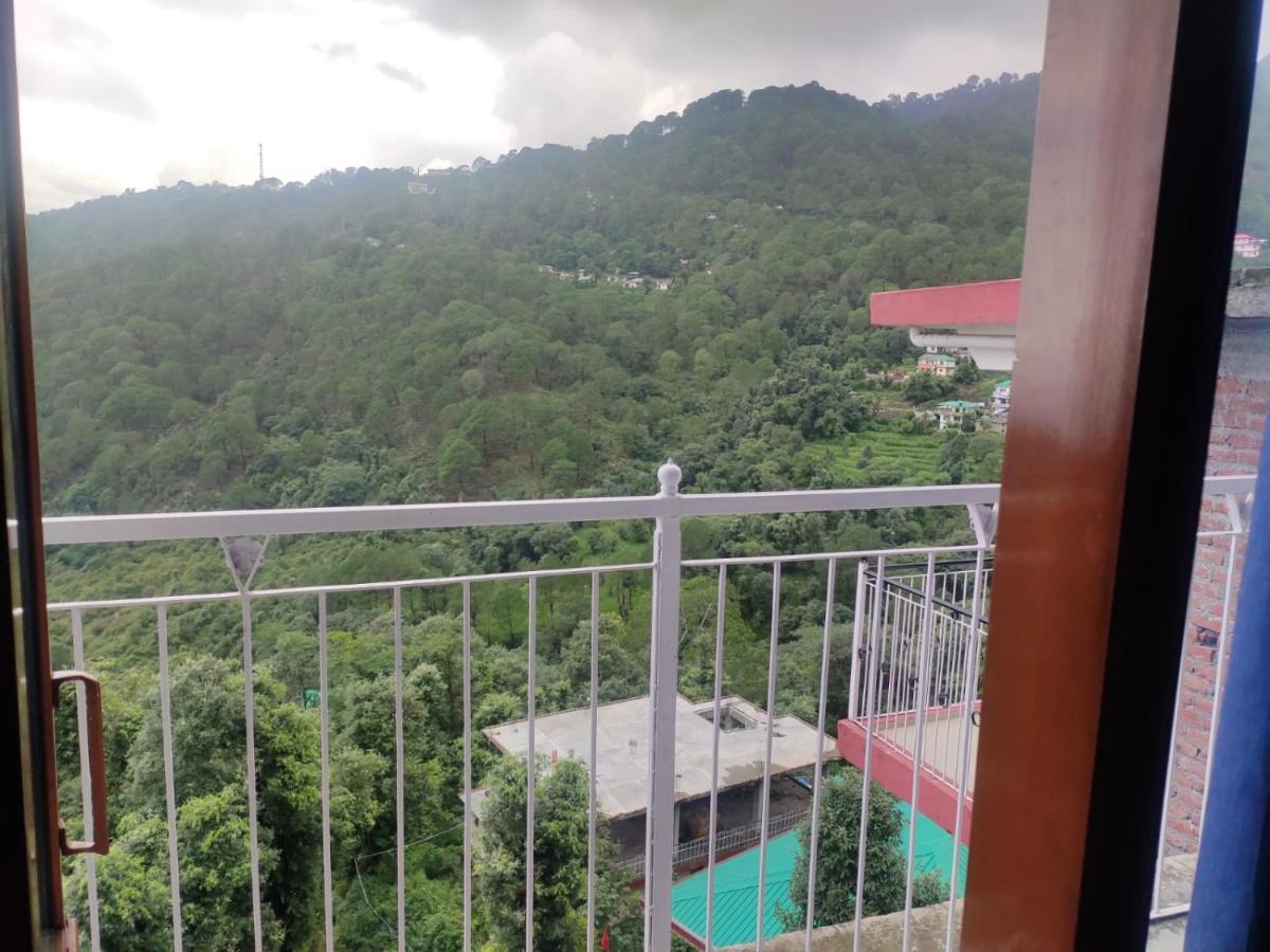 Hotel Amandeep Дармсала Екстер'єр фото