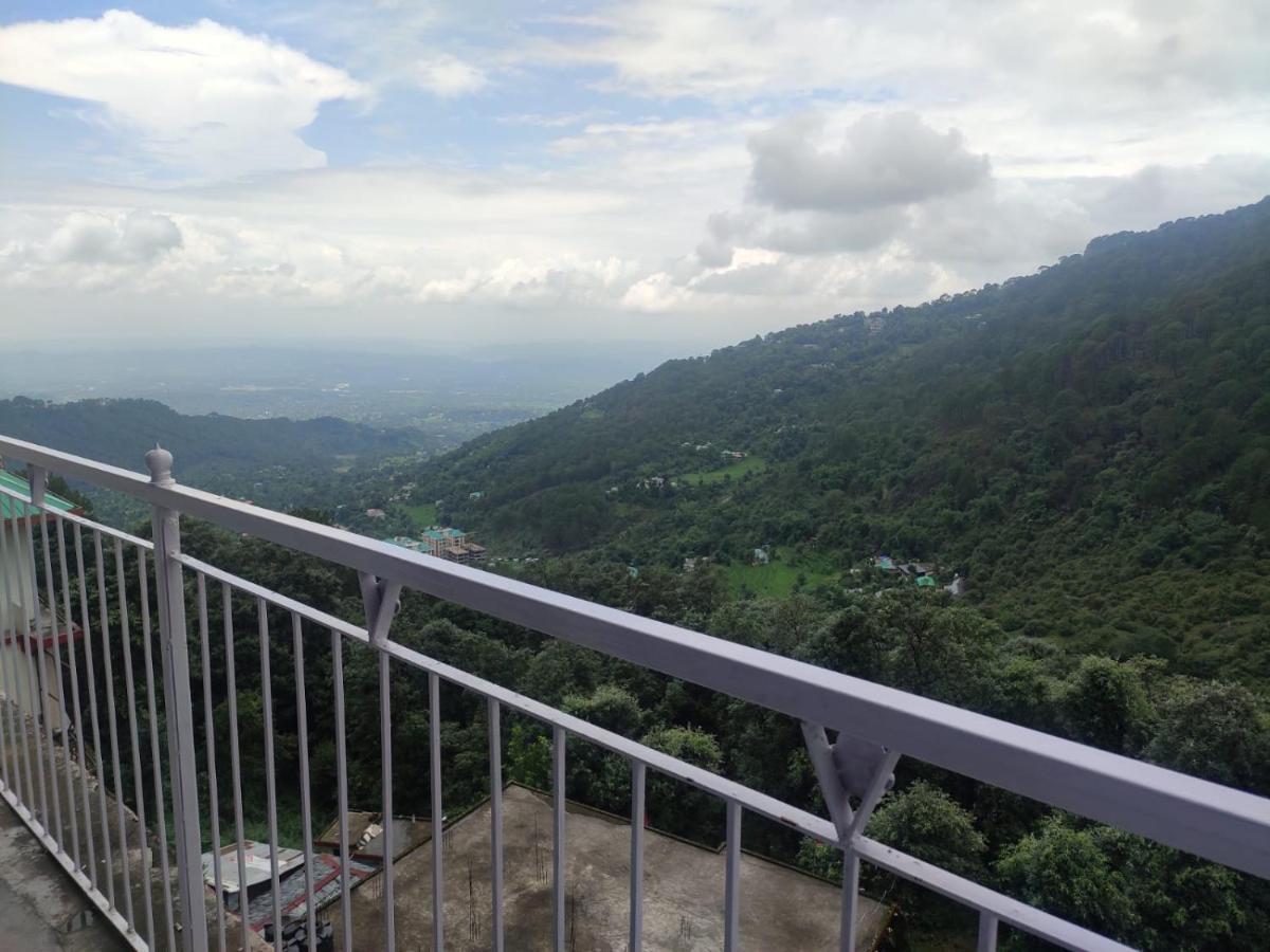 Hotel Amandeep Дармсала Екстер'єр фото