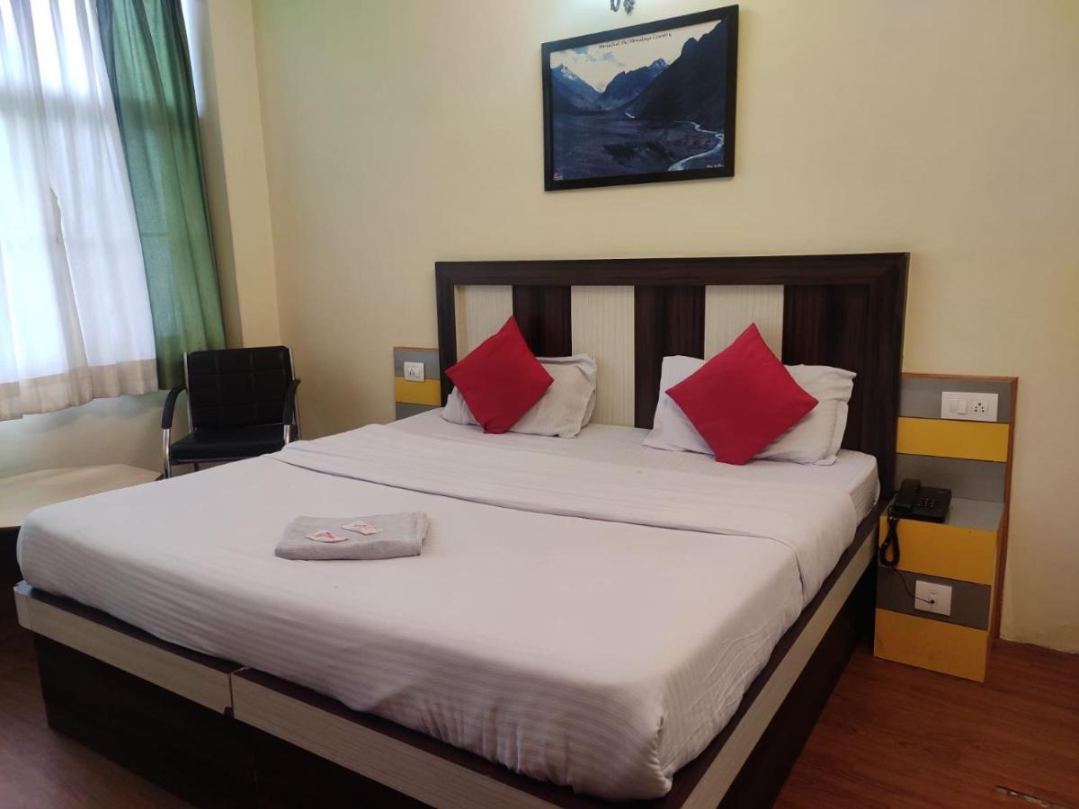 Hotel Amandeep Дармсала Екстер'єр фото