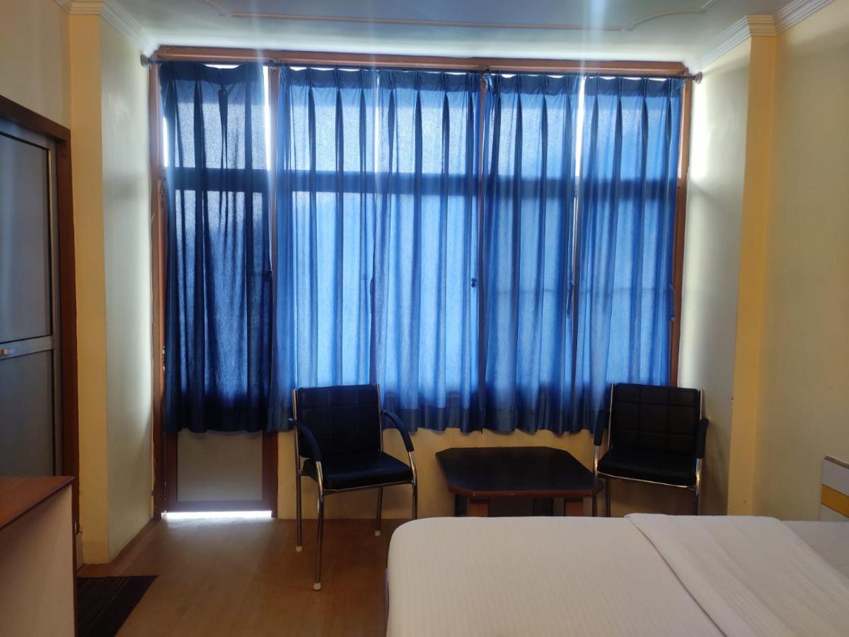 Hotel Amandeep Дармсала Екстер'єр фото