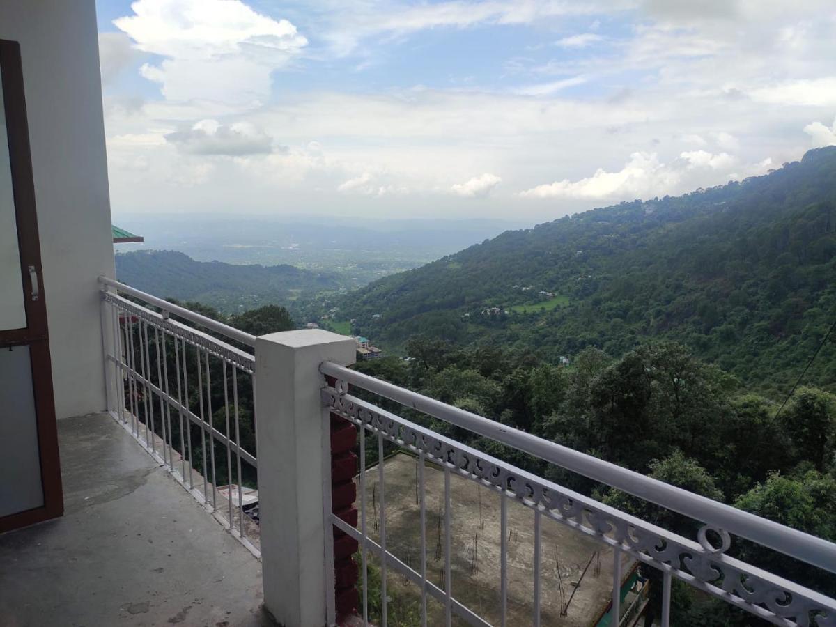Hotel Amandeep Дармсала Екстер'єр фото